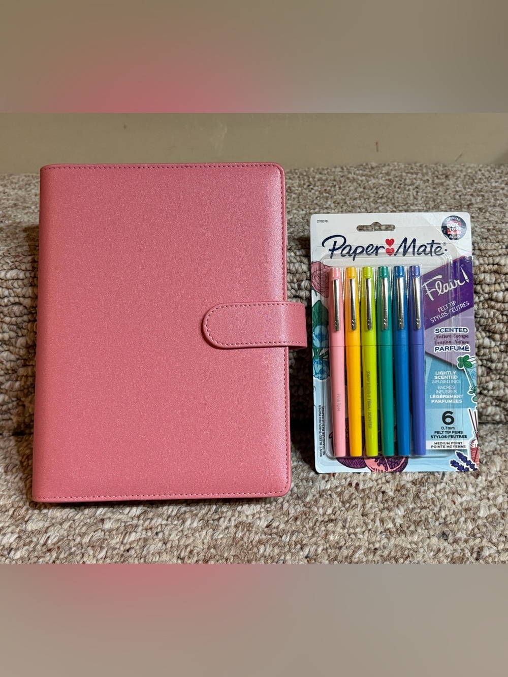 🩷 NEW 🩷 36-Month Planner and Flair Felt Tip Pens